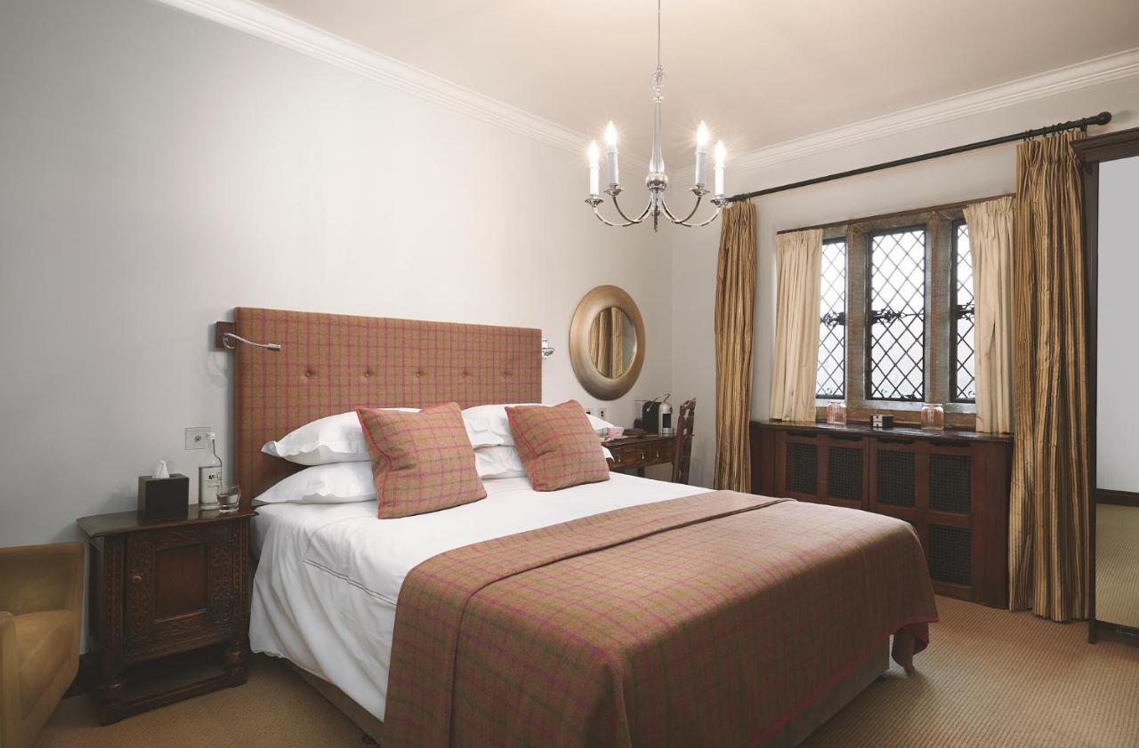 Great Fosters - Near Windsor Hotel