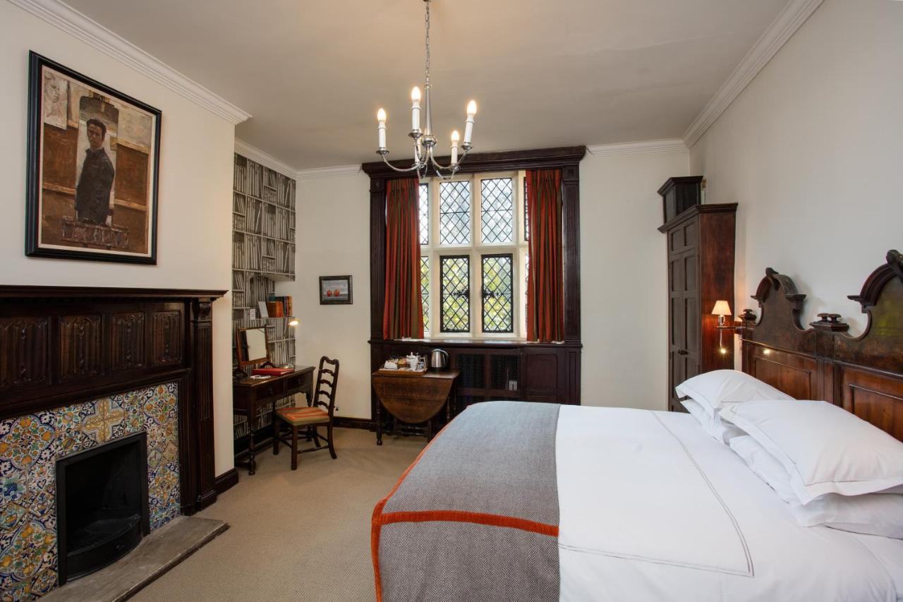 Great Fosters - Near Windsor Egham